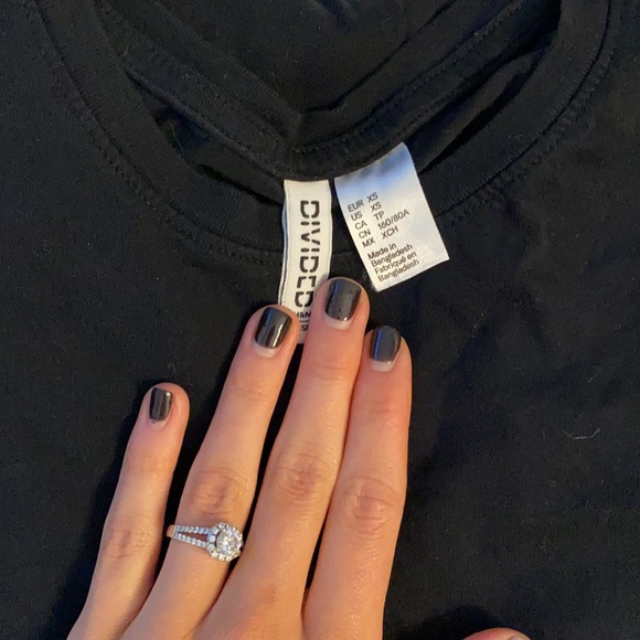 H&M Oversized Basic T’s - Picture 3 of 4